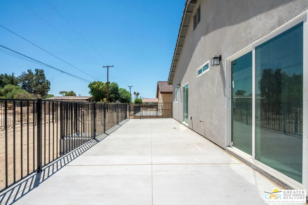 16364 Avenida Rambla, Desert Hot Springs, California 92240 home-pic-34